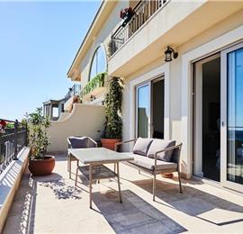11 bedroom seafront villa with infinity pool near Budvar, sleeps 22